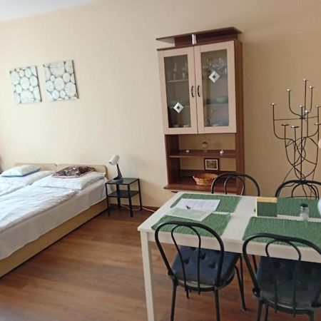 Green Belt Apartmann Budapeste Exterior foto